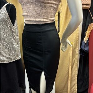 Chic Black Pencil Skirt with Slit